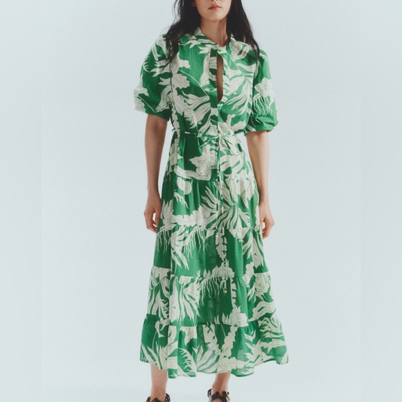 H&M Dresses & Skirts - H&M Tropical Green and White Button Down Midi Dress
